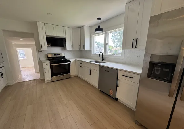 3rd image of 5550 W 85Th St, Burbank, IL 60459 | MLS# 12693191