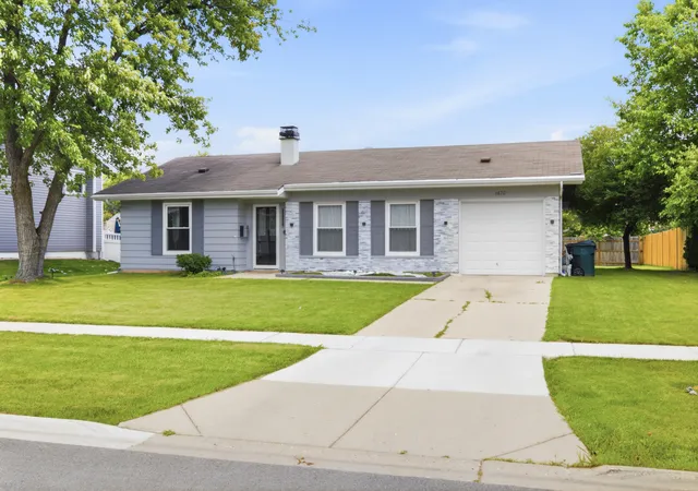 Photo 1 of Single family home for sale at 1470 Devonshire Ln, Hoffman Estates, IL 60169 | MLS# 12693217 | Listing updated on 2026-08-14