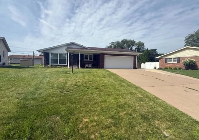 Photo 2 of Single family home for sale at 442 31st Avenue, East Moline, IL 61244 | MLS# 12693251 | Listing updated on 2026-08-13