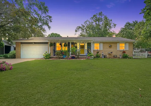 1st image of 1304 Adams St, Urbana, IL 61802 | MLS# 12693266