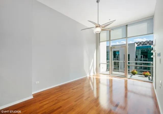 Homes for sale in Chicago, IL | 125 S Green St #1207B, Chicago, IL 60607 | MLS# 12693292