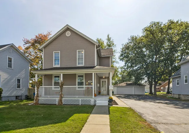 1st image of 392 W Exchange St, Crete, IL 60417 | MLS# 12693293