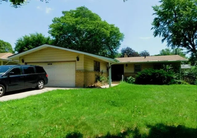 Homes for sale in Rockford, IL | 505 Fairview Blvd, Rockford, IL 61107 | MLS# 12693301