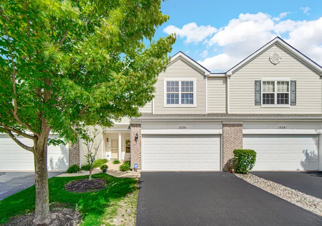 Homes for sale in Manhattan, IL | 15239 Kenmare Cir, Manhattan, IL 60442 | MLS# 12693322