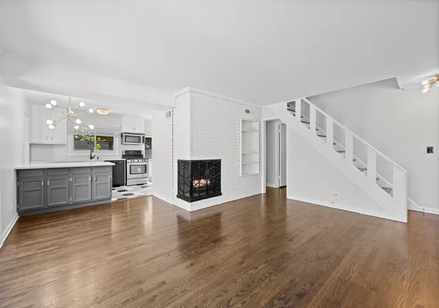 Photo 2 of Single family home for sale at 2207 Crawford Ave, Evanston, IL 60201 | MLS# 12693326 | Listing updated on 2026-09-22
