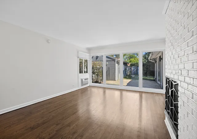 Photo 3 of Single family home for sale at 2207 Crawford Ave, Evanston, IL 60201 | MLS# 12693326 | Listing updated on 2026-09-22