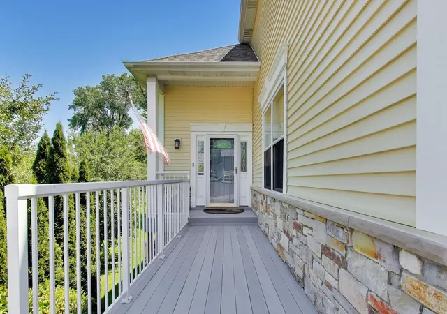 Homes for sale in Ingleside, IL | 36785 N Lake St, Ingleside, IL 60041 | MLS# 12693336