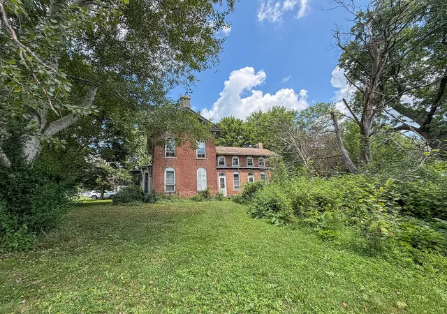 Homes for sale in Newman, IL | 303 N Broadway St, Newman, IL 61942 | MLS# 12693366