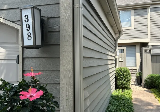 2nd image of 398 White Oak Ln, Lake Barrington, IL 60010 | MLS# 12693397