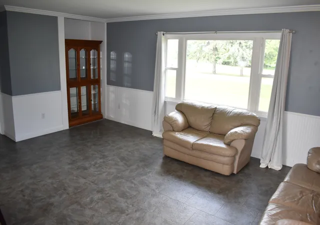 4th image of 124 Hislop Dr, Cissna Park, IL 60924 | MLS# 12693404