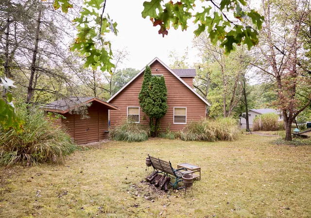 Photo 3 of Single family home for sale at 21 Magnolia Ct, Putnam, IL 61560 | MLS# 12693422 | Listing updated on 2026-09-23