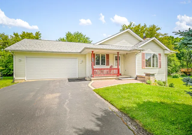 Homes for sale in Poplar Grove, IL | 117 Pembroke Rd Sw, Poplar Grove, IL 61065 | MLS# 12693444