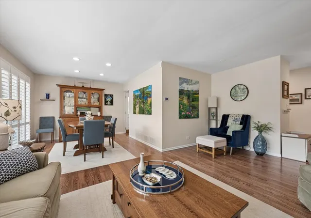 Homes for sale in Northbrook, IL | 4017 Carousel Dr, Northbrook, IL 60062 | MLS# 12693446