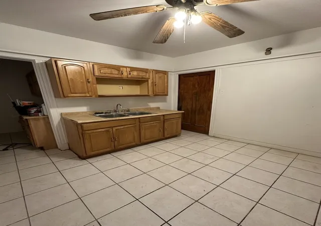5th image of 7541 S Merrill Ave, Chicago, IL 60649 | MLS# 12693470