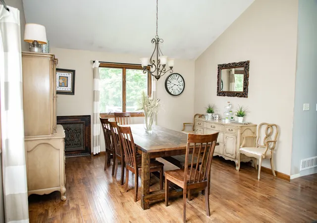 Photo 3 of Single family home for sale at 429 San Carlos Rd, Minooka, IL 60447 | MLS# 12693487 | Listing updated on 2026-09-12