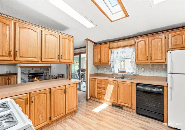 Photo 4 of Manufactured home for sale at 116 Cardinal Ln, Sandwich, IL 60548 | MLS# 12693512 | Listing updated on 2026-10-05