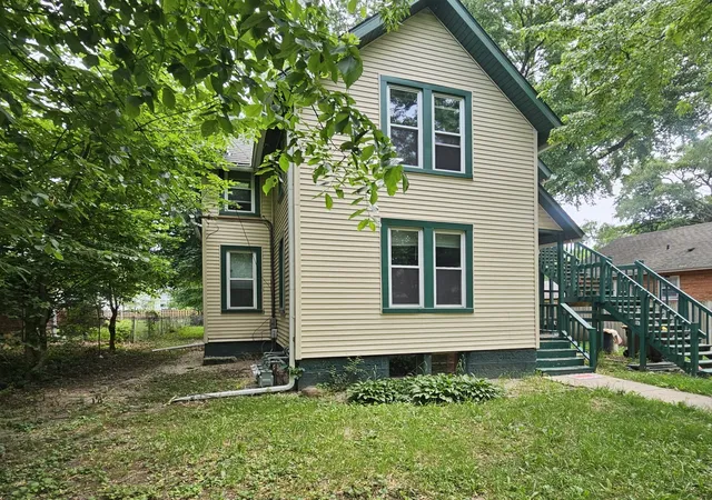 Homes for sale in Rockford, IL | 2217 Latham St, Rockford, IL 61103 | MLS# 12693517