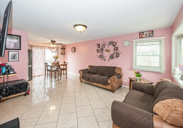 Homes for sale in Romeoville, IL | 810 Oakton Ave, Romeoville, IL 60446 | MLS# 12693568