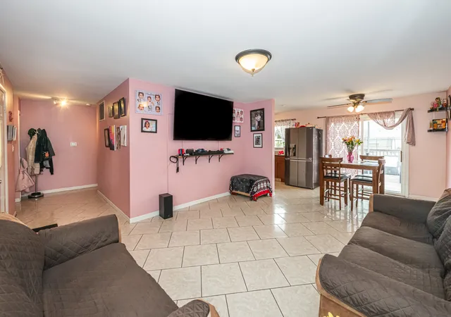 Homes for sale in Romeoville, IL | 810 Oakton Ave, Romeoville, IL 60446 | MLS# 12693568
