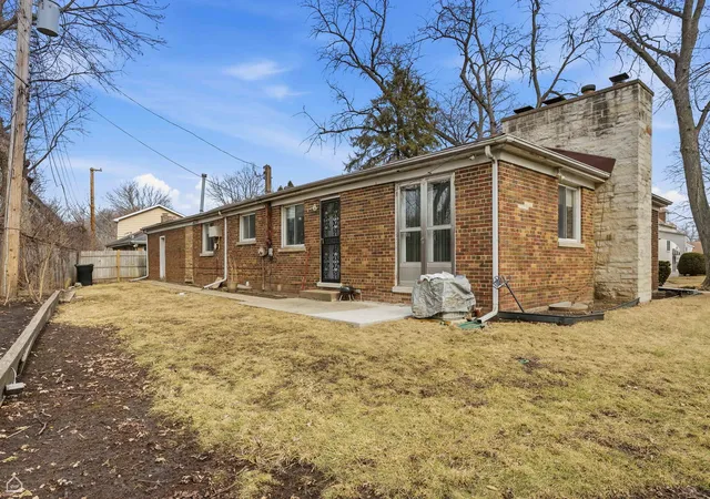 4th image of 6310 N La Crosse Ave, Chicago, IL 60646 | MLS# 12693573