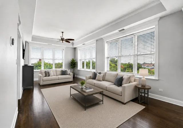Listing Photo 5 - Condo for sale in building located at 2510 W Irving Park Rd, Chicago, IL 60618 - Unit #401