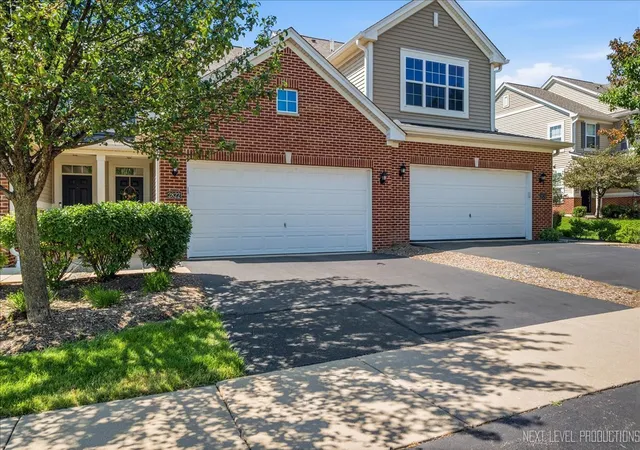 Homes for sale in Aurora, IL | 2822 Church Rd, Aurora, IL 60502 | MLS# 12693596