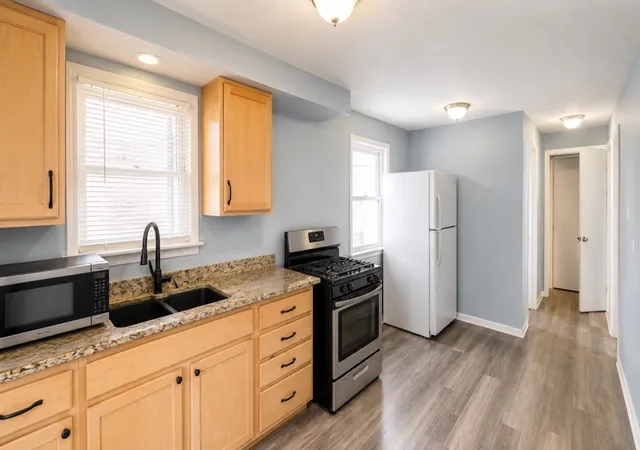 3rd image of 8635 S Burnham Ave, Chicago, IL 60617 | MLS# 12693639