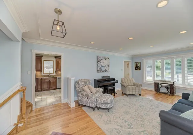 4th image of 16829 Creekside Ave, Tinley Park, IL 60487 | MLS# 12693657