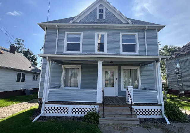 Homes for sale in Kewanee, IL | 724 S Main St, Kewanee, IL 61443 | MLS# 12693676