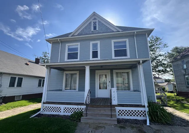 Homes for sale in Kewanee, IL | 724 S Main St, Kewanee, IL 61443 | MLS# 12693676