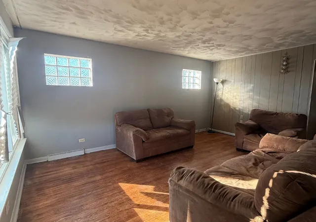 4th image of 12484 S Michigan Ave, Chicago, IL 60628 | MLS# 12693722