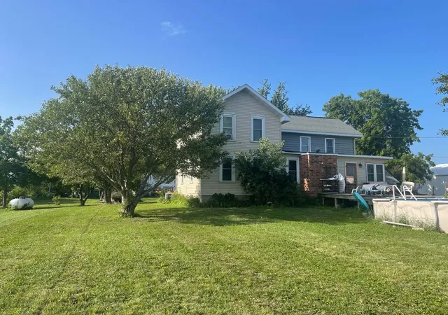 Homes for sale in Prophetstown, IL | 8268 Lyndon Rd, Prophetstown, IL 61277 | MLS# 12693726
