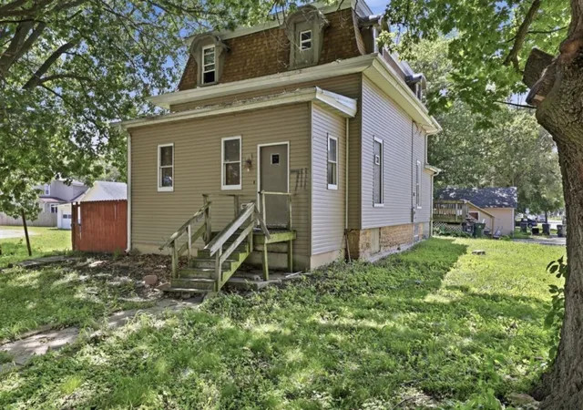 Photo 1 of Single family home for sale at 711 5th Avenue, Sterling, IL 61081 | MLS# 12693734 | Listing updated on 2026-09-03