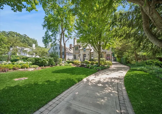 4th image of 654 Pine St, Winnetka, IL 60093 | MLS# 12693763