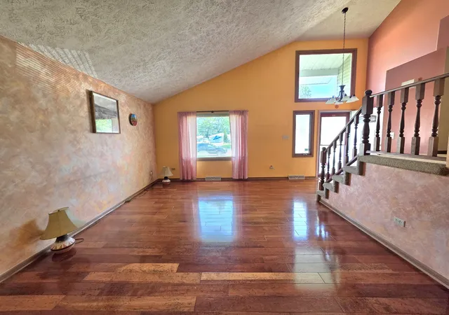 5th image of 3413 Theodore St, Joliet, IL 60431 | MLS# 12693784