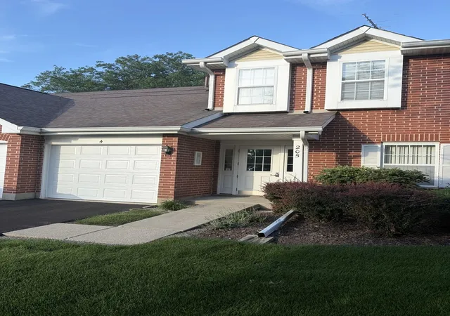 Photo 1 of Condo for sale at 205 Ashbury Ln E #E3, Roselle, IL 60172 | MLS# 12693797 | Listing updated on 2026-07-15
