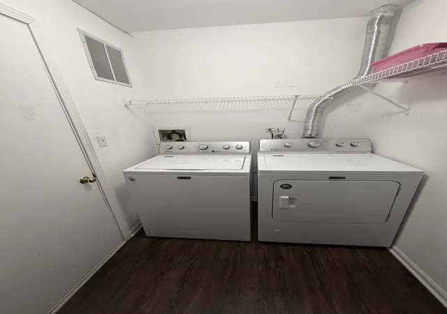 Listing Photo 5 - Condo for sale in building located at 205 Ashbury Ln E, Roselle, IL 60172 - Unit #E3