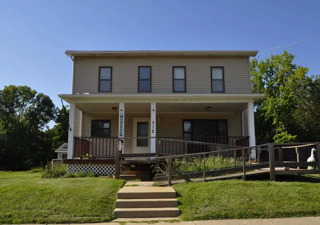 1st image of 512 E Bronson St, Streator, IL 61364 | MLS# 12693801