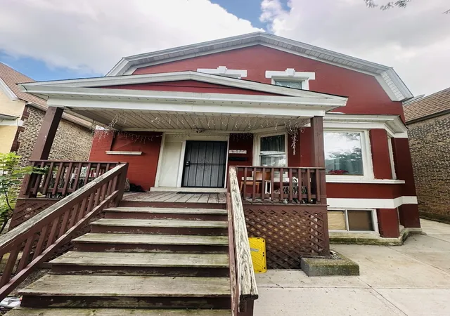 Homes for sale in Chicago, IL | 6627 S Marshfield Ave, Chicago, IL 60636 | MLS# 12693812