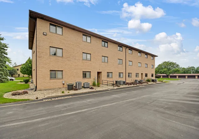 17th image of 8324 160th Pl #3W, Tinley Park, IL 60477 | MLS# 12693825