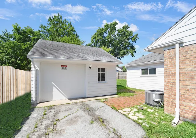 16th image of 55 Apple Ln, Park Forest, IL 60466 | MLS# 12693854