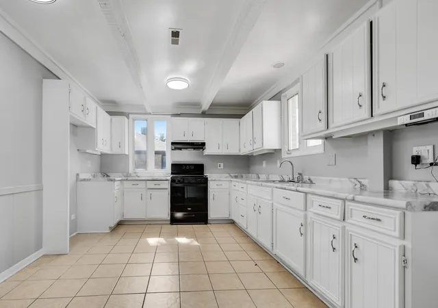 4th image of 55 Apple Ln, Park Forest, IL 60466 | MLS# 12693854