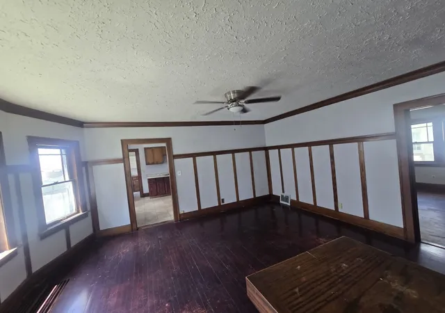 Homes for sale in Rockford, IL | 1721 S 5Th St, Rockford, IL 61104 | MLS# 12693870