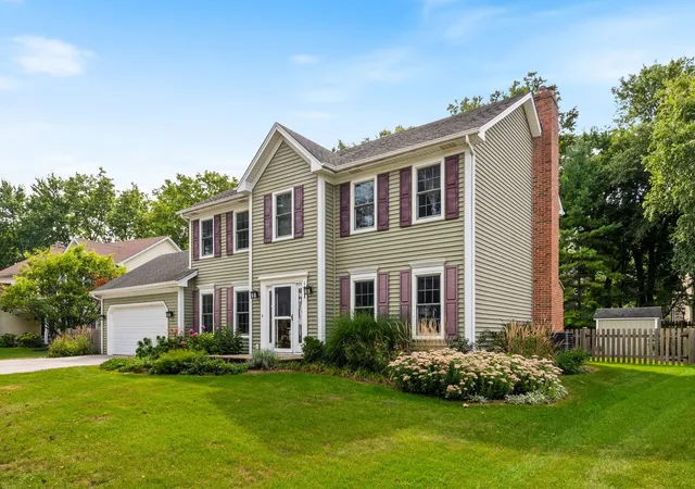 Photo 2 of Single family home for sale at 1628 Trent Ave, Naperville, IL 60563 | MLS# 12693873 | Listing updated on 2026-09-16