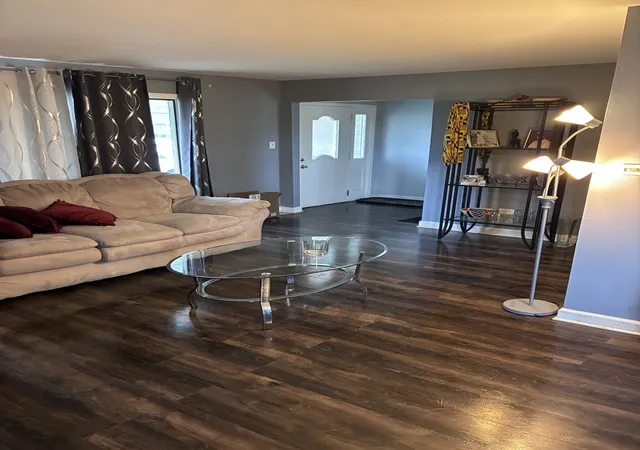 Photo 4 of Single family home for sale at 4100 176th Place, Country Club Hills, IL 60478 | MLS# 12693881 | Listing updated on 2026-09-24