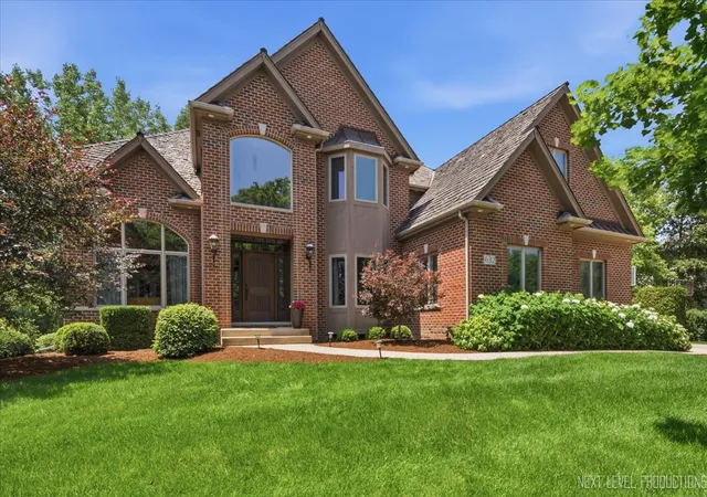 Homes for sale in South Elgin, IL | 632 Waters Edge Dr, South Elgin, IL 60177 | MLS# 12693888