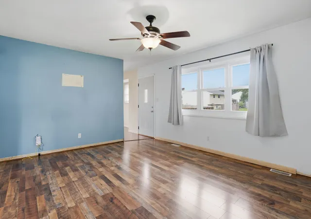 Photo 3 of Single family home for sale at 4628 50th Street, Moline, IL 61265 | MLS# 12693899 | Listing updated on 2026-07-29