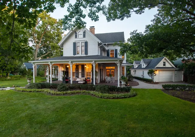 Photo 3 of Mansion for sale at 201 Scottswood Rd, Riverside, IL 60546 | MLS# 12693921 | Listing updated on 2026-07-08