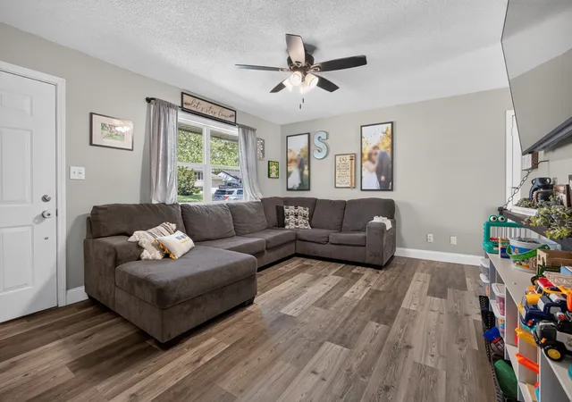 Photo 3 of Single family home for sale at 1307 Dogwood Ln, Bloomington, IL 61704 | MLS# 12693923 | Listing updated on 2026-09-13