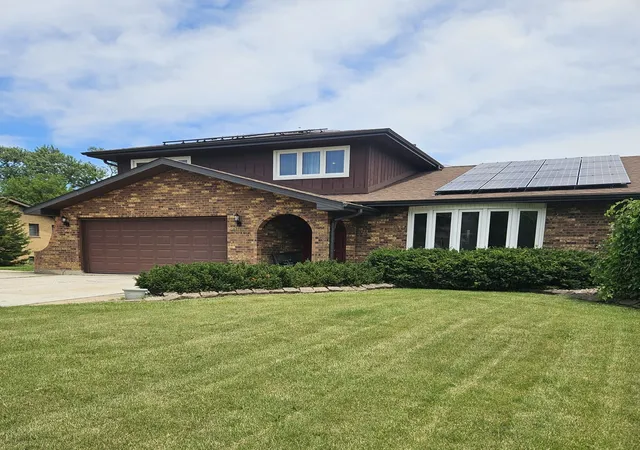 Single family home for sale at 9157 S 83rd Court, Hickory Hills, IL 60457 | MLS# 12693945